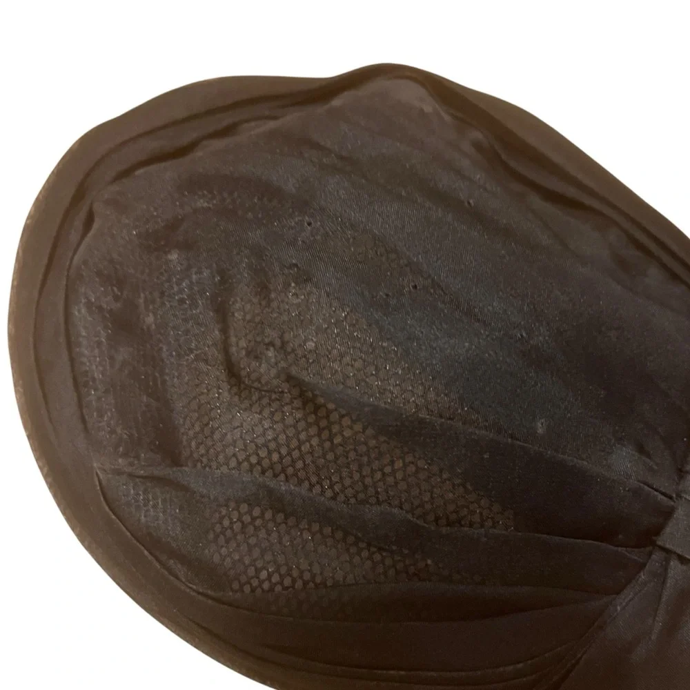 Vintage Doris Designed Famous-Barr Wide Brim Percher Straw Hat w/ Black Bow - Picture 10 of 10